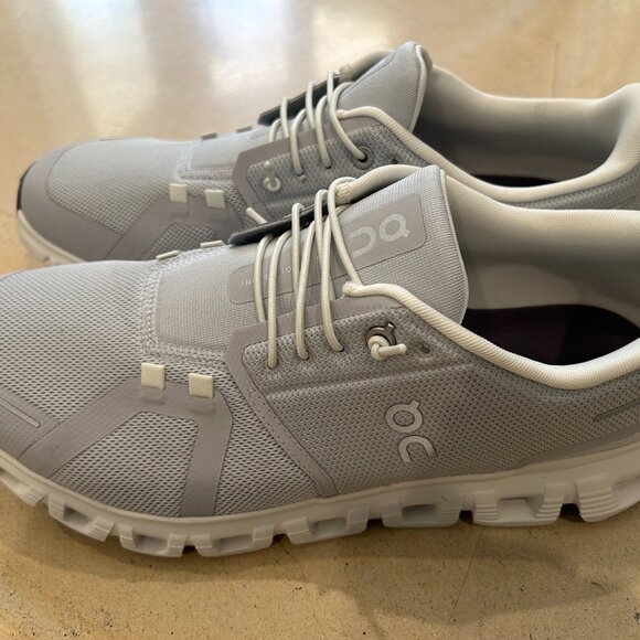 On Running Cloud 6 Glacier White Size 10 - Like New - Picture 3 of 8